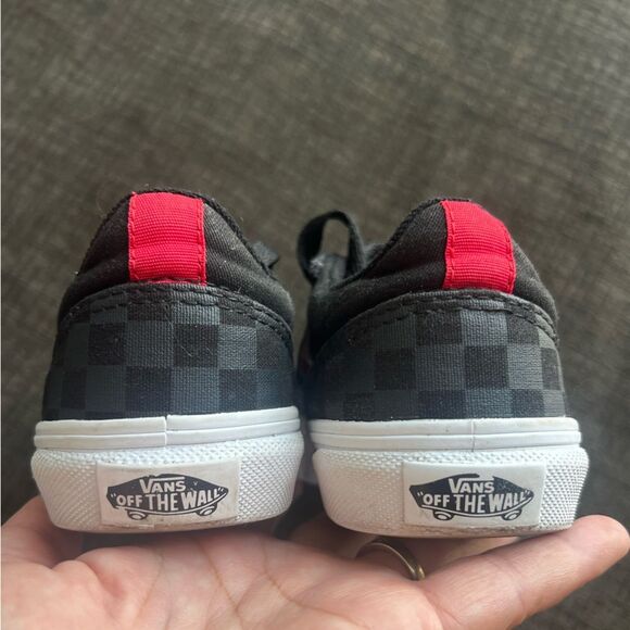 Vans Youth Sheldan Checkerboard Black and Red Sneakers  Skateboarding  Size  13 - Picture 8 of 10